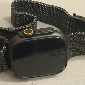Apple Watch Ultra 2GPS+Cellular 49mm Black Titanium w/Black Milanese Loop Large